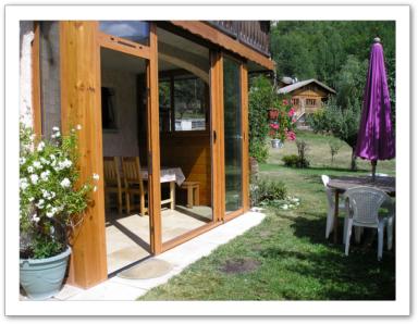Véranda du chalet en location de vacances au ski Serre Chevalier